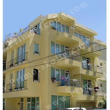 Jelezchevi Guest Rooms Primorsko Luaran gambar