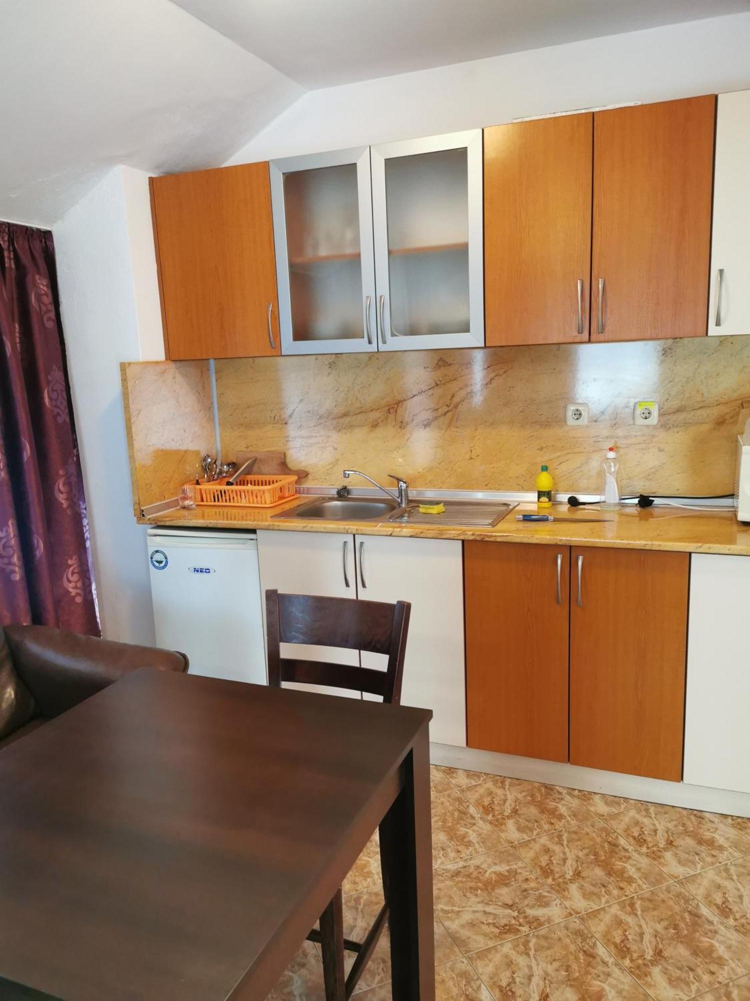 Jelezchevi Guest Rooms Primorsko Luaran gambar